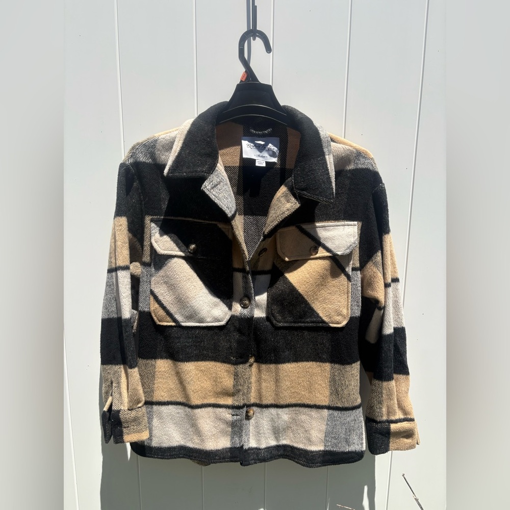 Reserve Fairfax Plaid Button-Up Jacket in Black and Tan size Medium